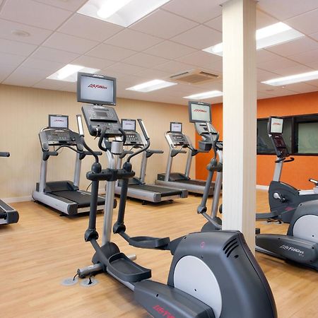 Courtyard By Marriott Oakland Airport Hotel Bagian luar foto