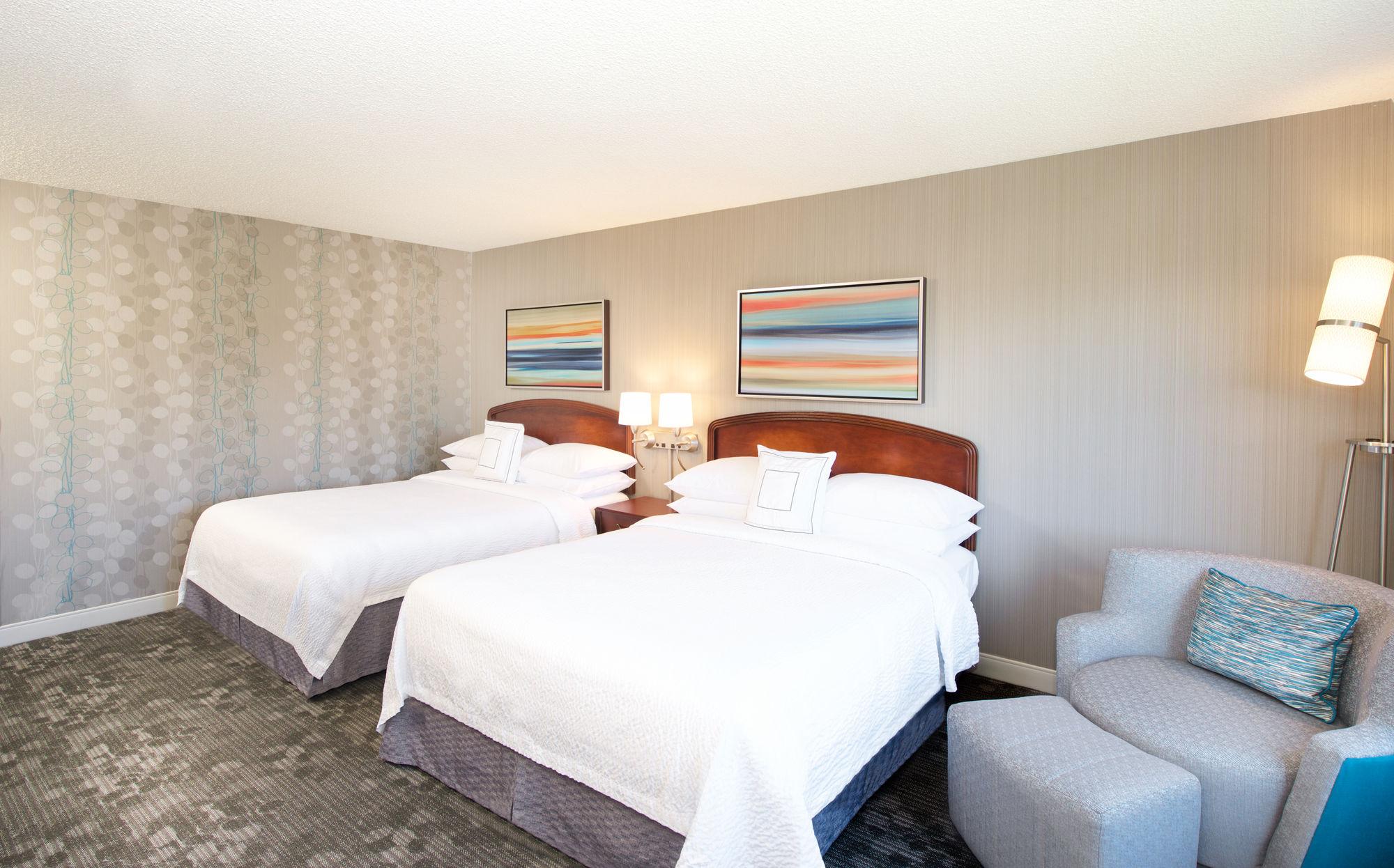 Courtyard By Marriott Oakland Airport Hotel Bagian luar foto