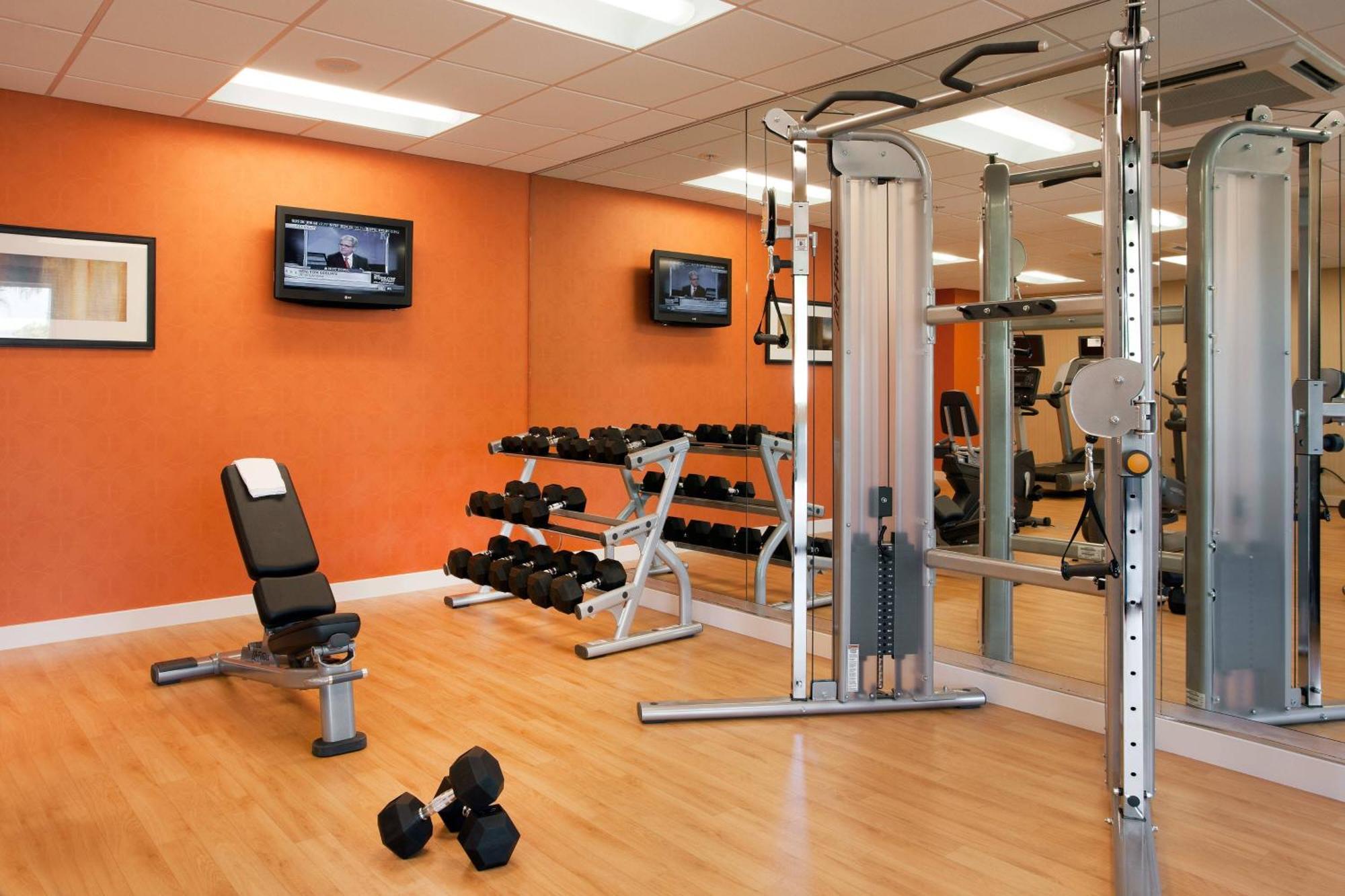 Courtyard By Marriott Oakland Airport Hotel Bagian luar foto