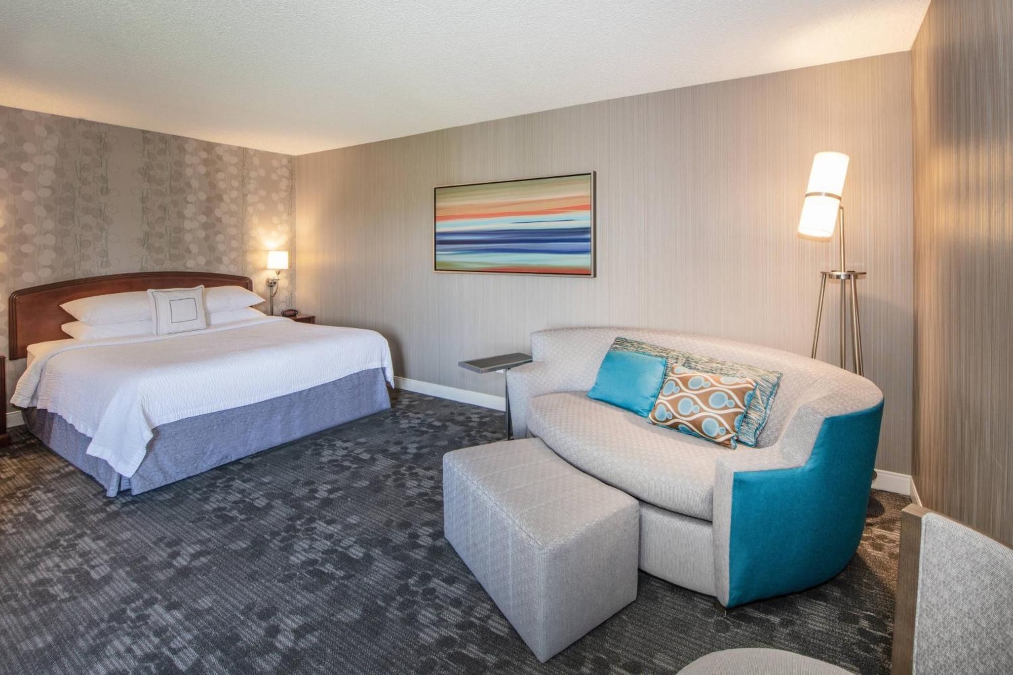 Courtyard By Marriott Oakland Airport Hotel Bagian luar foto