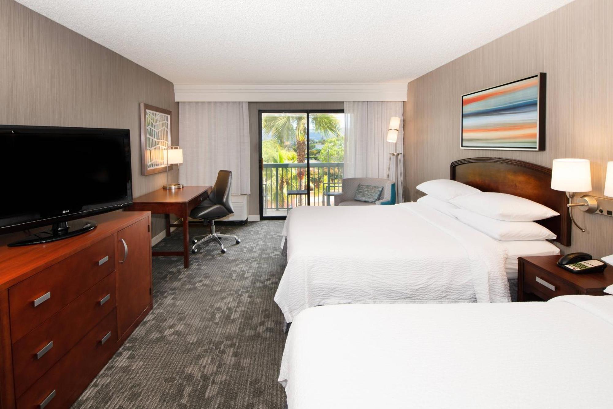 Courtyard By Marriott Oakland Airport Hotel Bagian luar foto